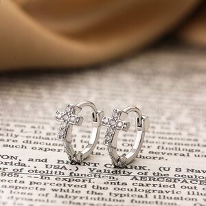 Silver Classic Sparkle Earrings